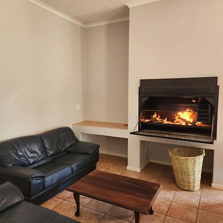 오쇼른 Karoo Leeu Self Catering 빌라 외부 사진